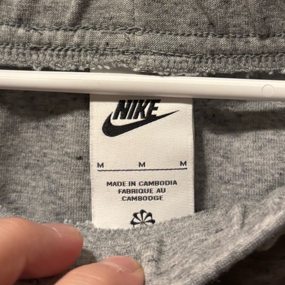 Nike tech fleece sweatpants, men’s size medium - Picture 5 of 6